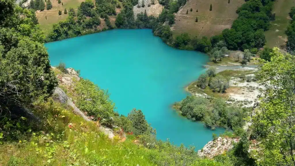 Temur-dara Lake, Tajikistan